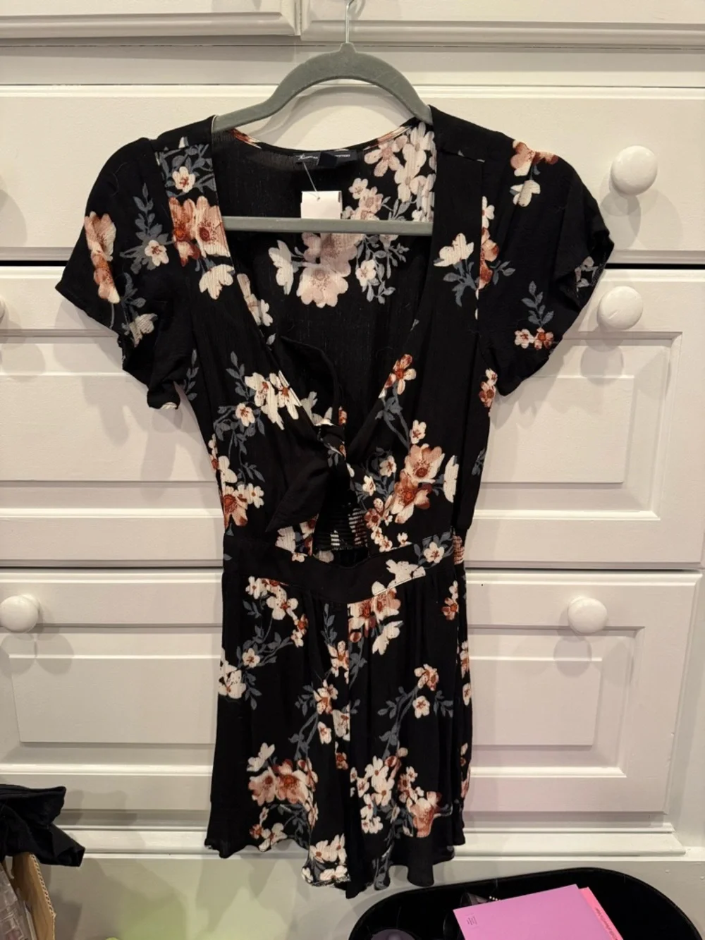 Black Floral Tie-Front Romper - Picture 3 of 6